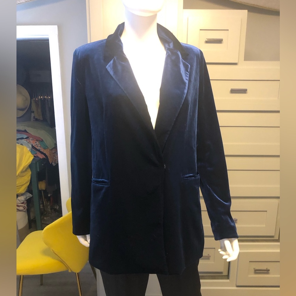 Size medium blue velvet Forever 21 jacket